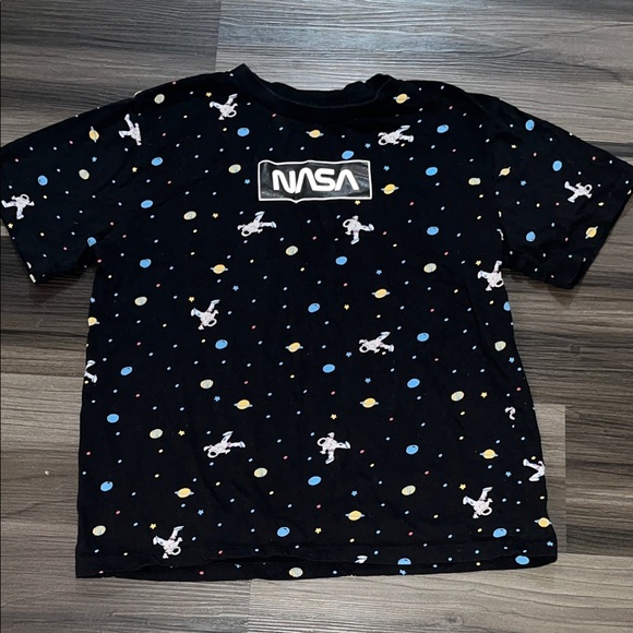 NASA unisex t-shirt, Astronaut Graphic print on black - Picture 2 of 7
